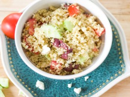 Salade grecque de quinoa