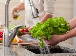 Comment enlever les pesticides de vos fruits et légumes ?