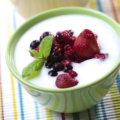 yaourt-nature-aux-fruits-frais