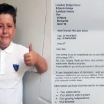 Un garçon atteint d’autisme échoue aux examens et reçoit la lettre la plus inattendue de l’école !