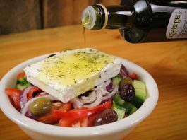 Salade grecque authentique (Horiátiki Salata)